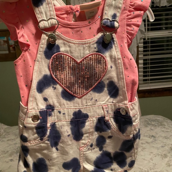 Infant girl overall outfit